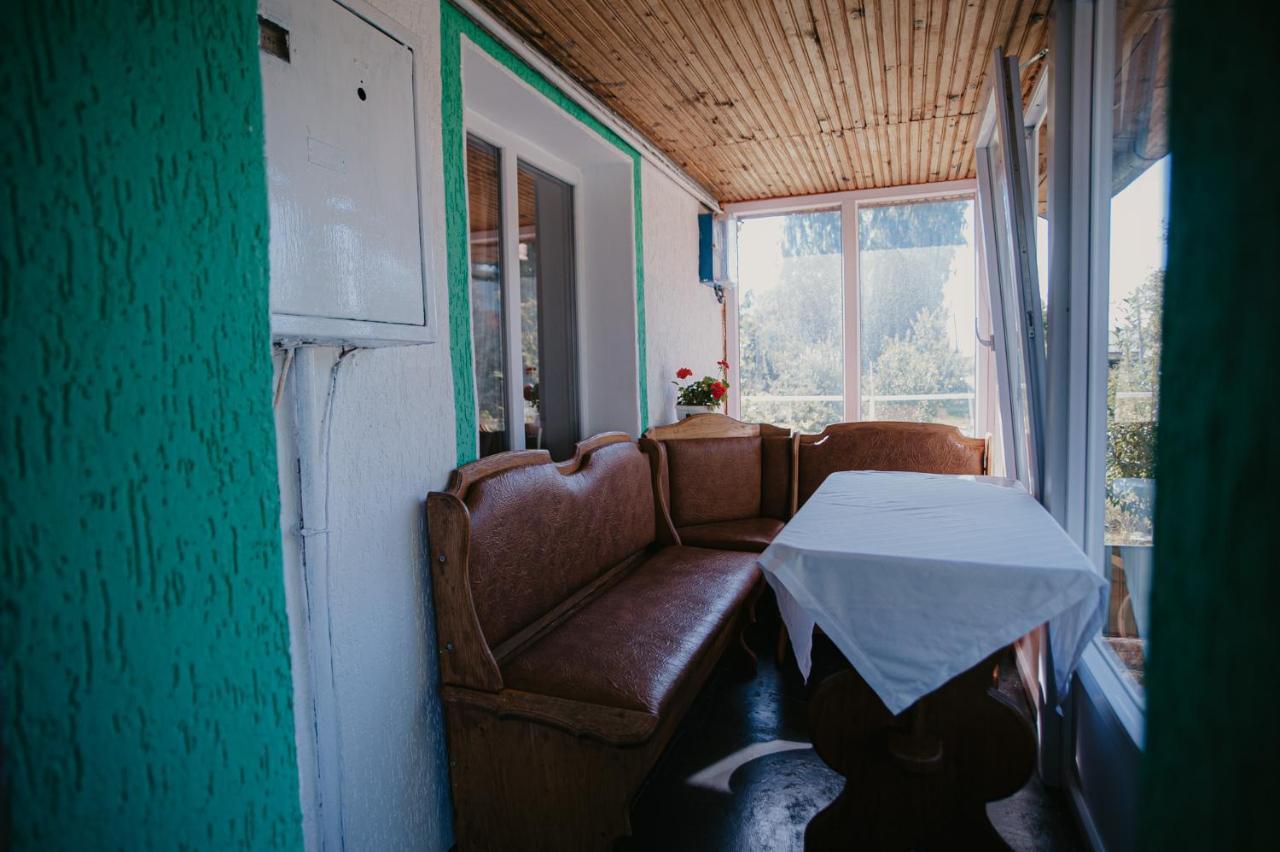 Лісова Пісня Апартаменти Husyatyn Exterior photo
